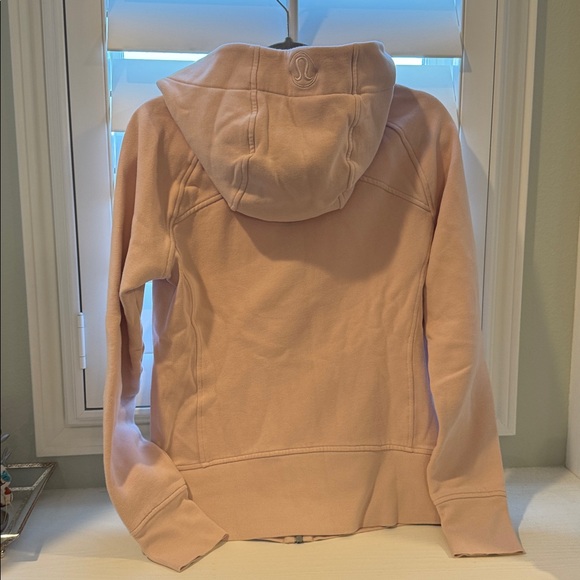 Lululemon Scuba Hoodie - Picture 8 of 9